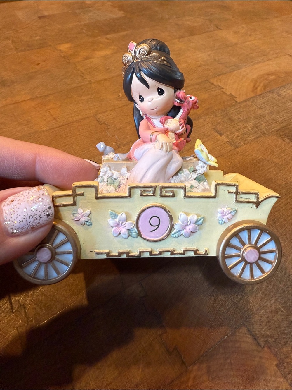 Disney Showcase 2011 Figurine Girl Birthday Train #9 precious moments Mulan
